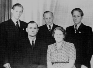 Manne Wallgren med familjen