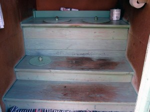 Ett hål för de små Ett hål för de små